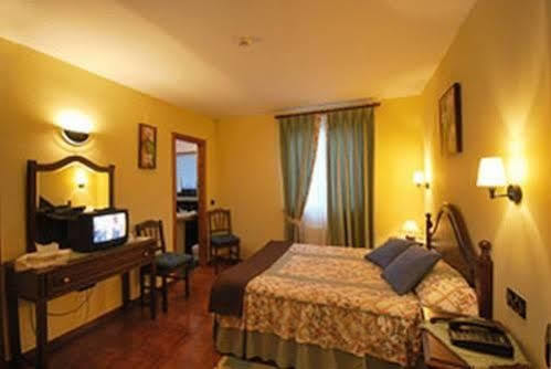 Hotel La Ercina Intriago Buitenkant foto